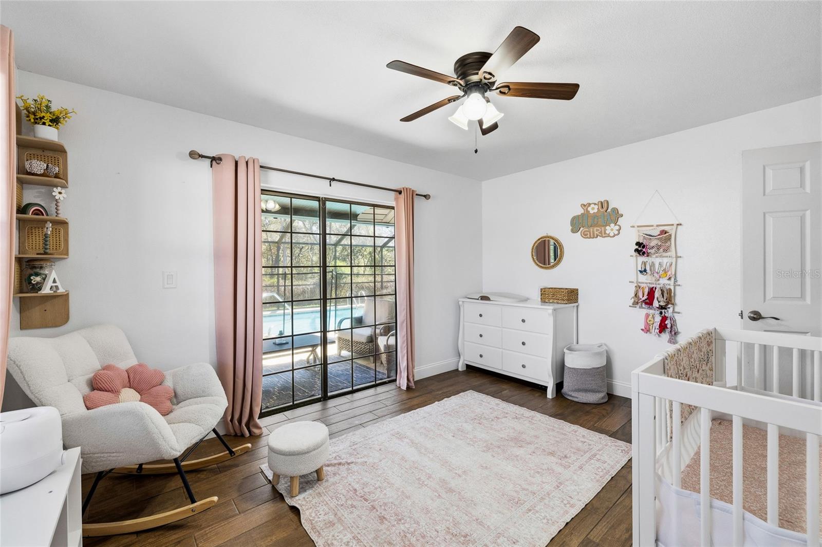 Image 22 of 31 For 965 Lyle Avenue