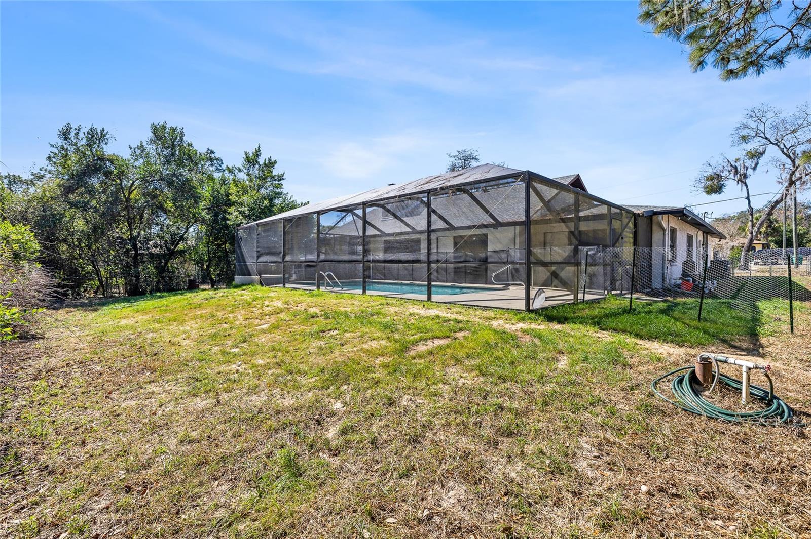 Image 29 of 31 For 965 Lyle Avenue