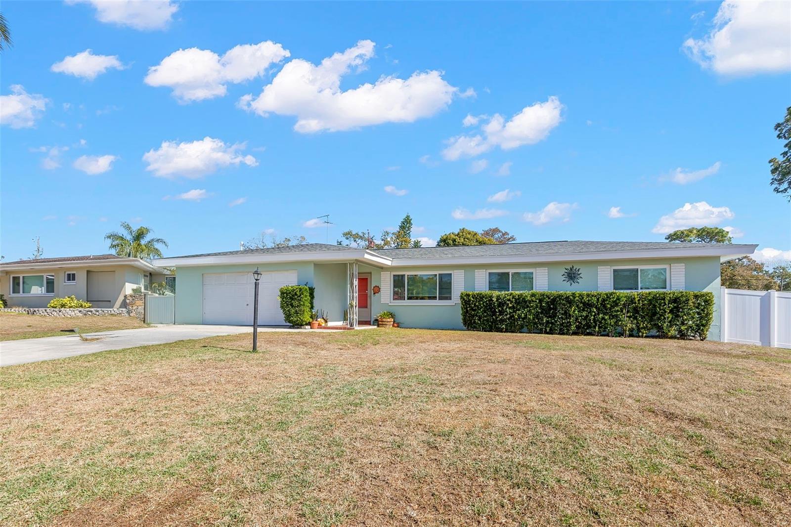 Image 3 of 28 For 1009 San Remo Avenue