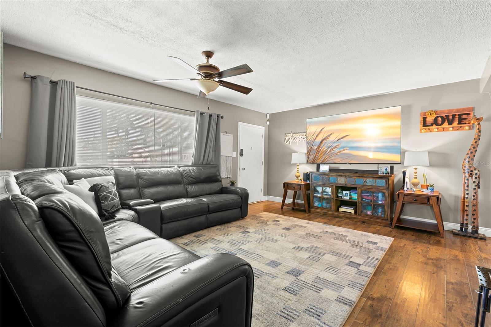 Image 5 of 28 For 1009 San Remo Avenue