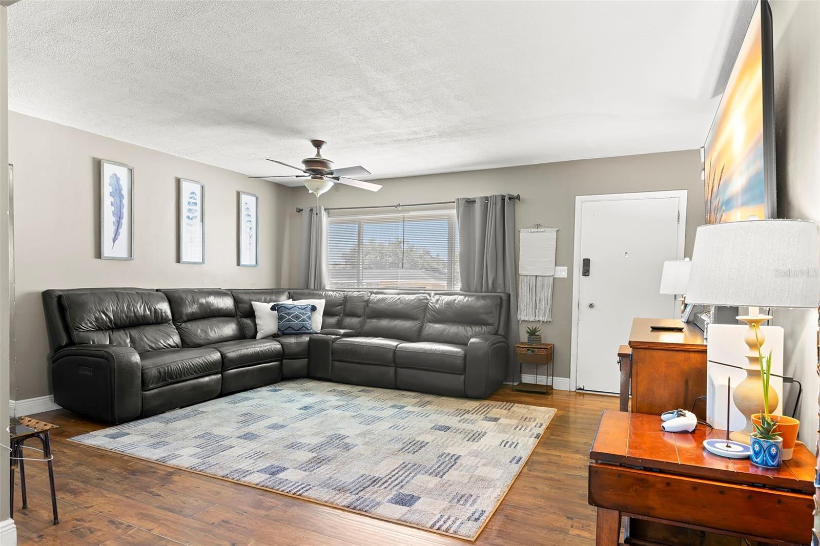 Image 6 of 28 For 1009 San Remo Avenue