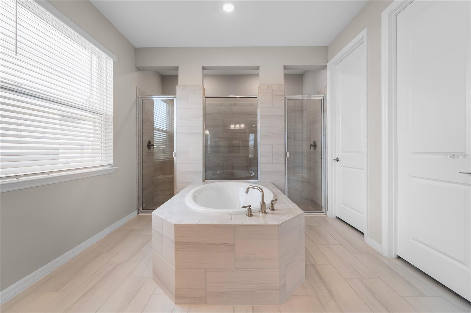 Image 18 of 55 For 2347 Overfalls Place