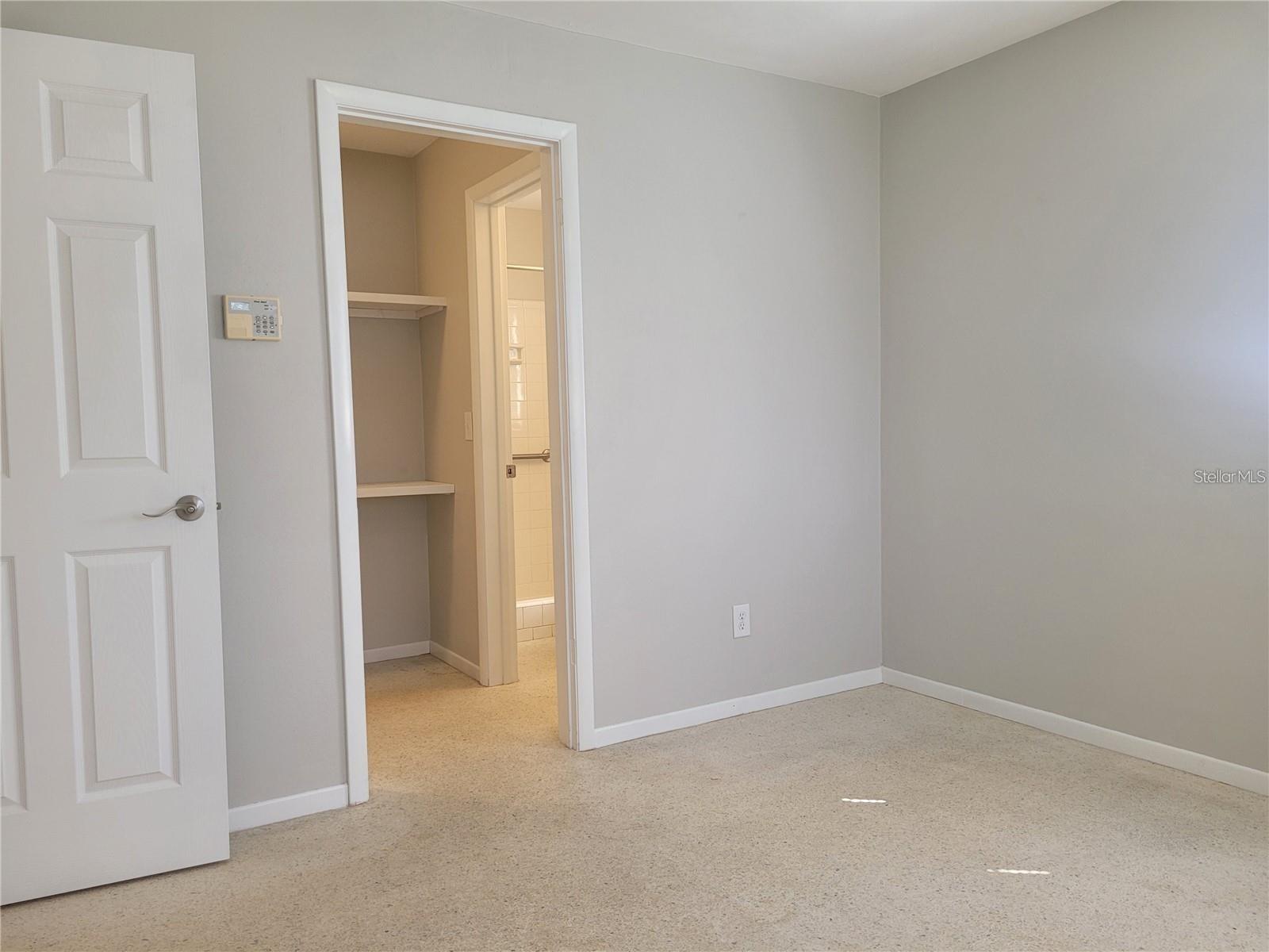 Image 21 of 29 For 13705 Jamaica Drive