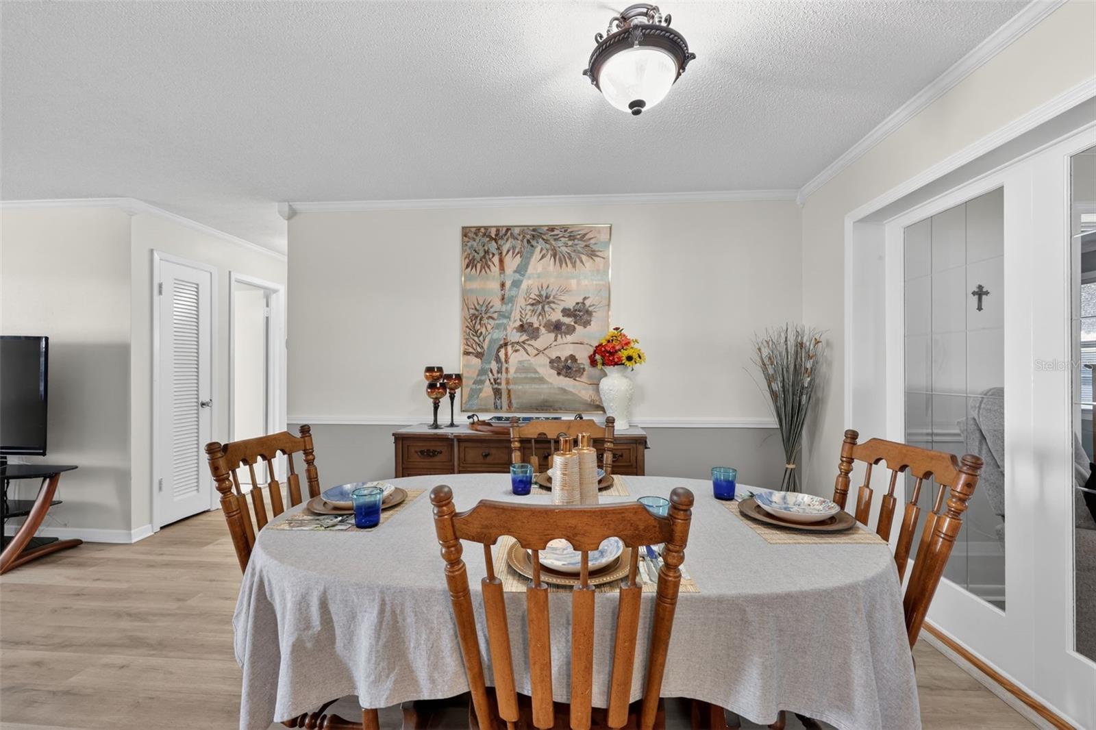 Image 11 of 43 For 9208 142nd Street