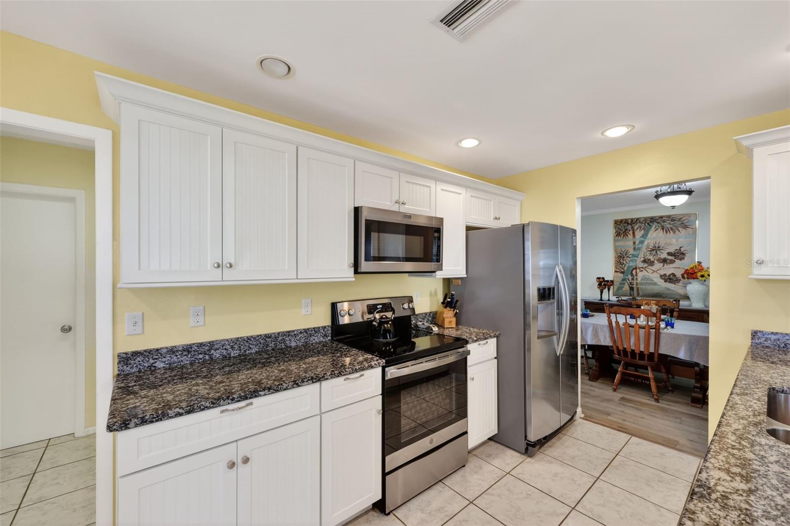 Image 16 of 43 For 9208 142nd Street