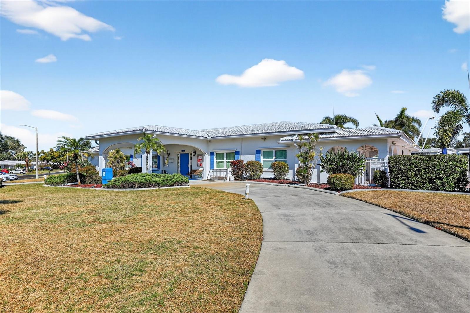 Image 38 of 43 For 9208 142nd Street