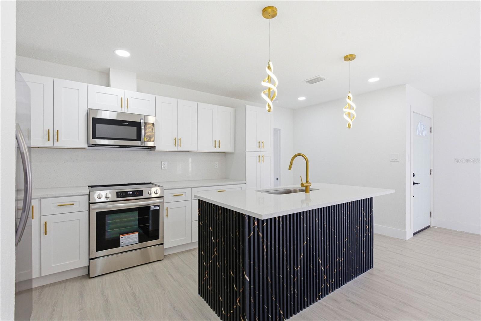 Image 18 of 58 For 3416 Jean Street