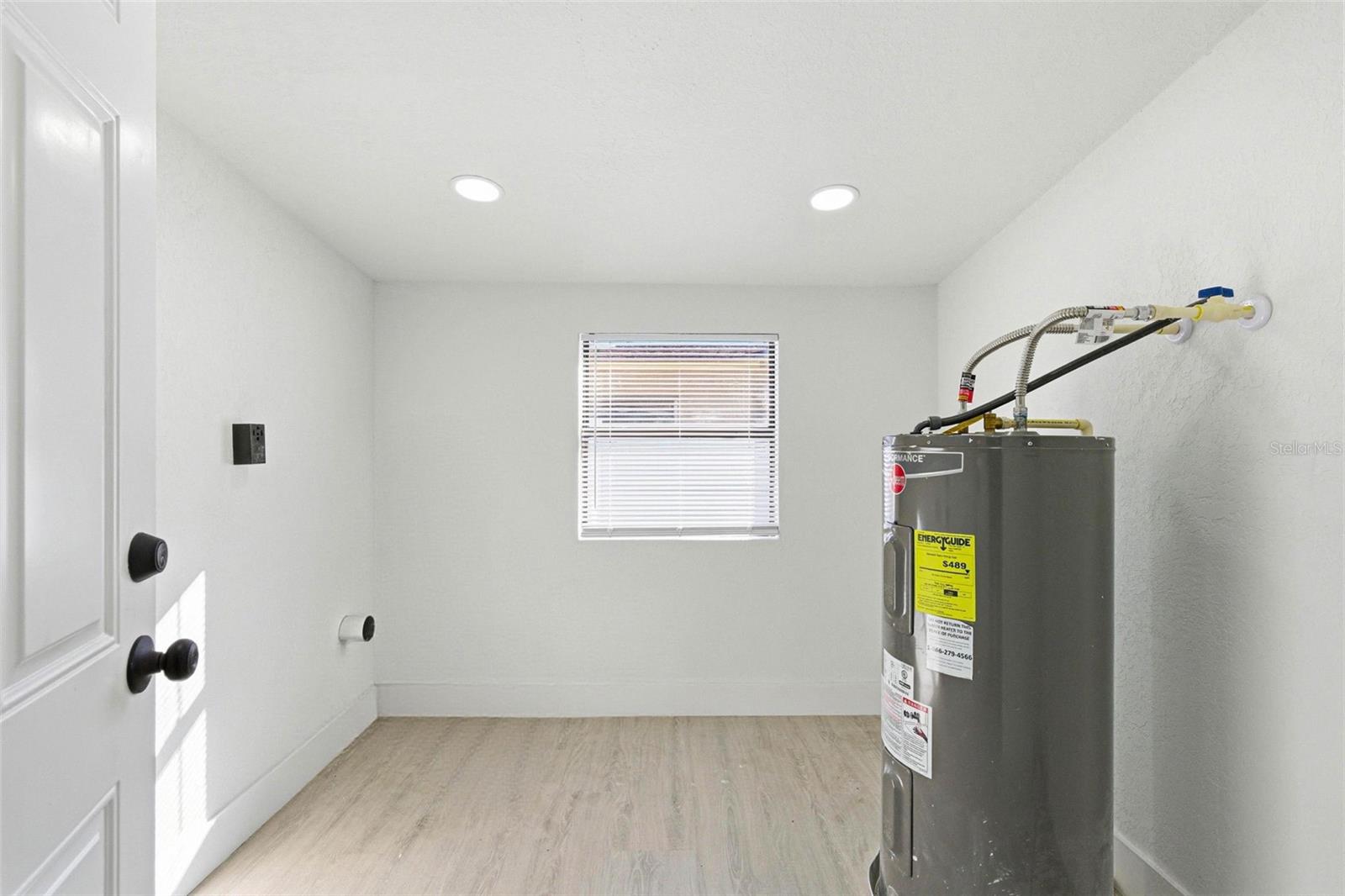 Image 28 of 58 For 3416 Jean Street