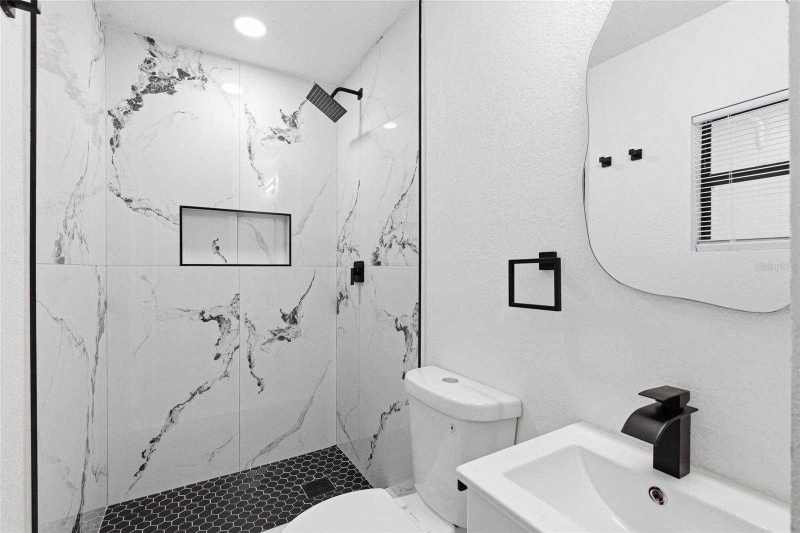 Image 40 of 58 For 3416 Jean Street