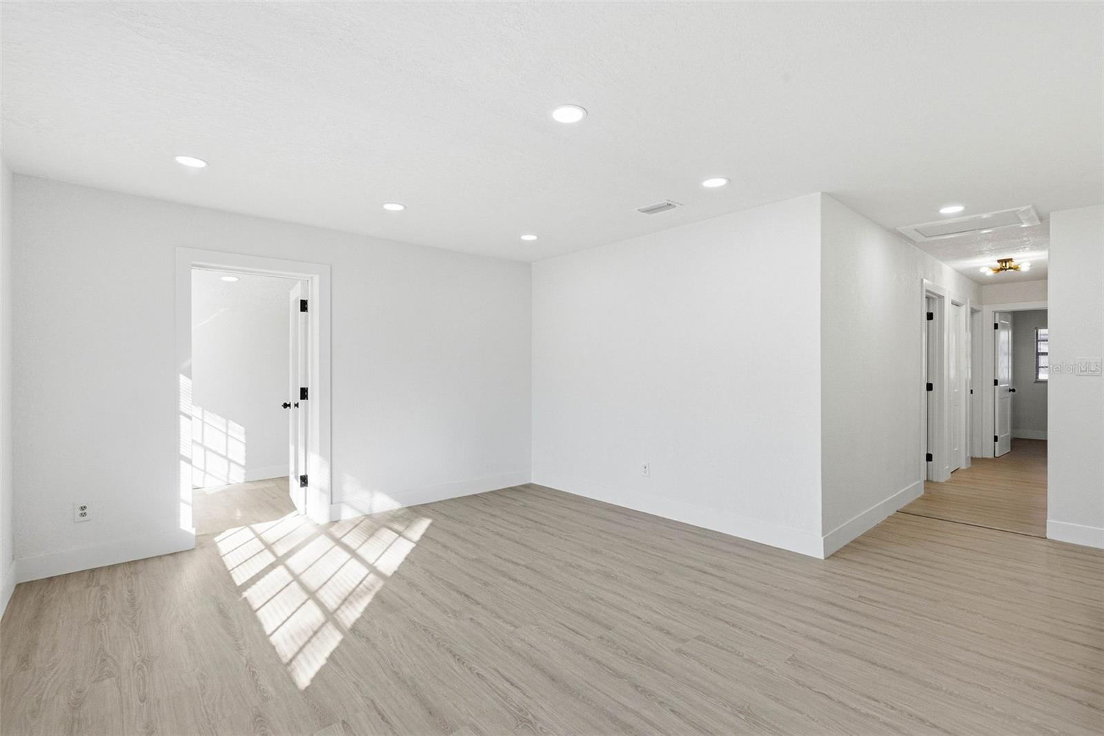 Image 9 of 58 For 3416 Jean Street