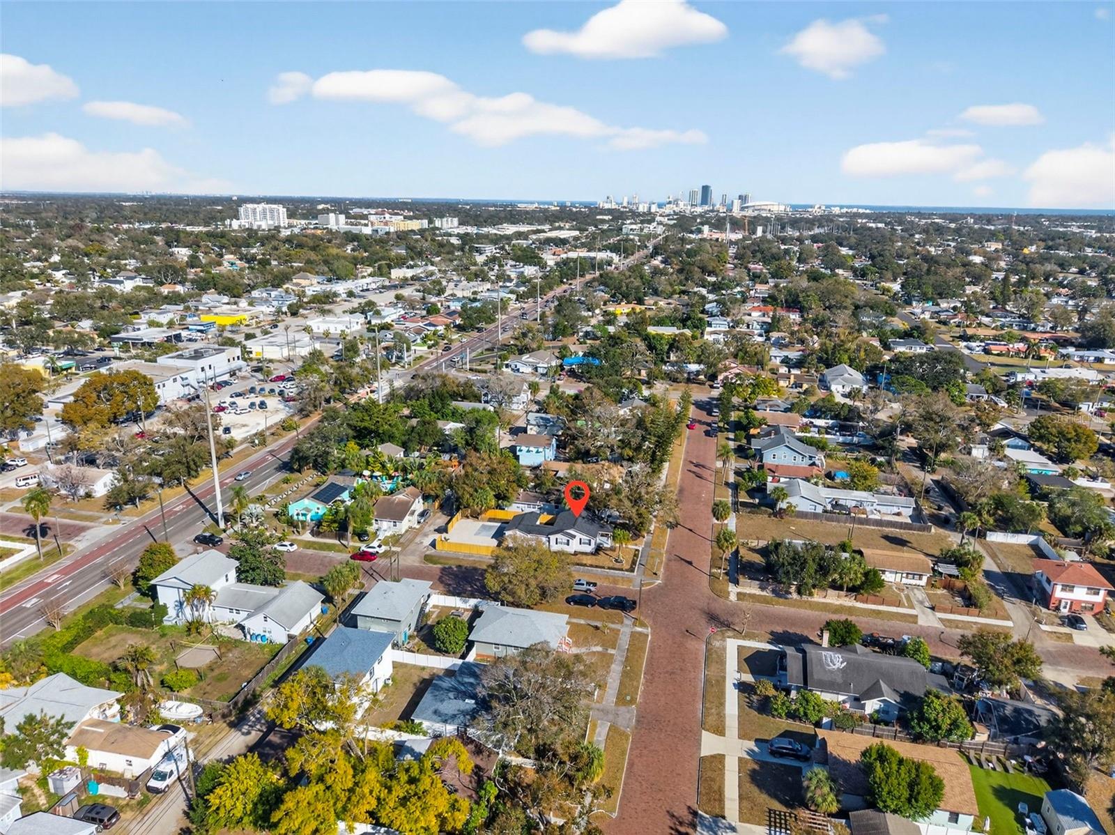 Listing photo id 30 for 4063 2nd Avenue S