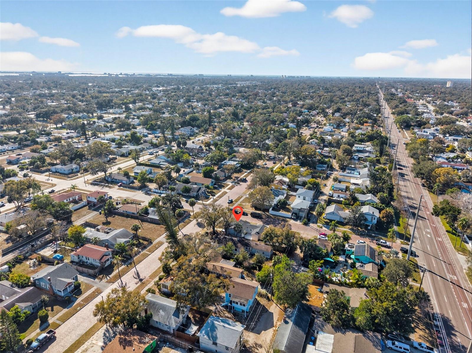 Listing photo id 32 for 4063 2nd Avenue S