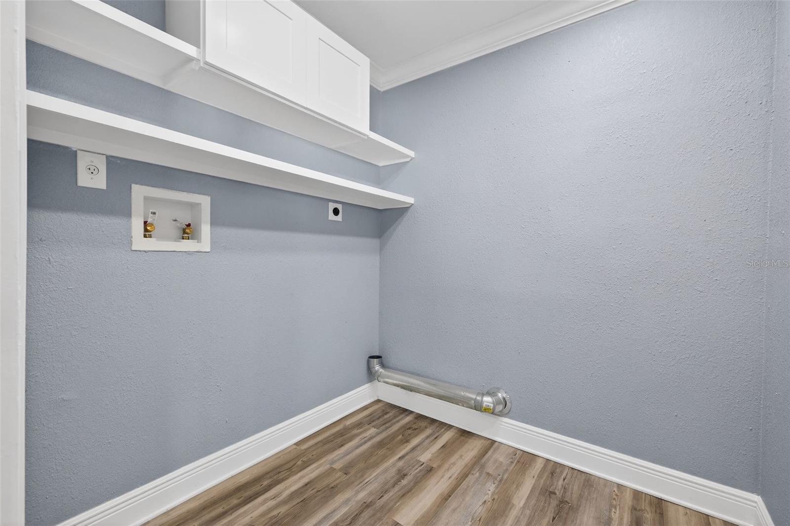 Image 21 of 41 For 2835 Shelton Avenue