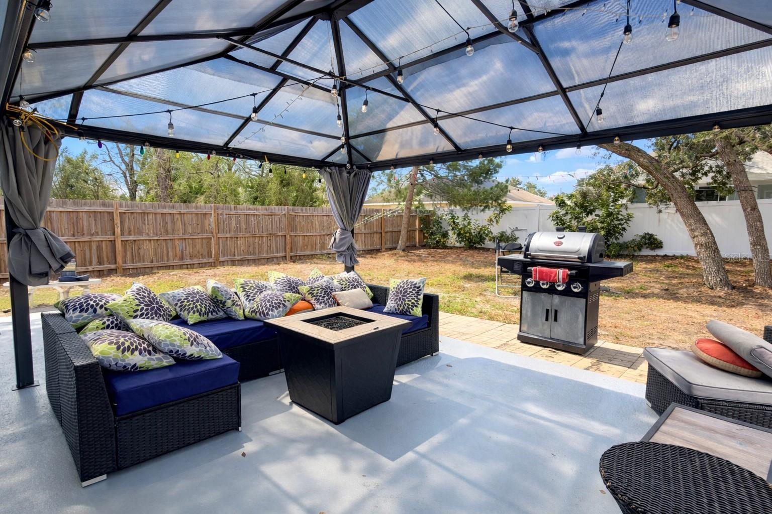 Image 20 of 24 For 14220 Spring Hill Drive