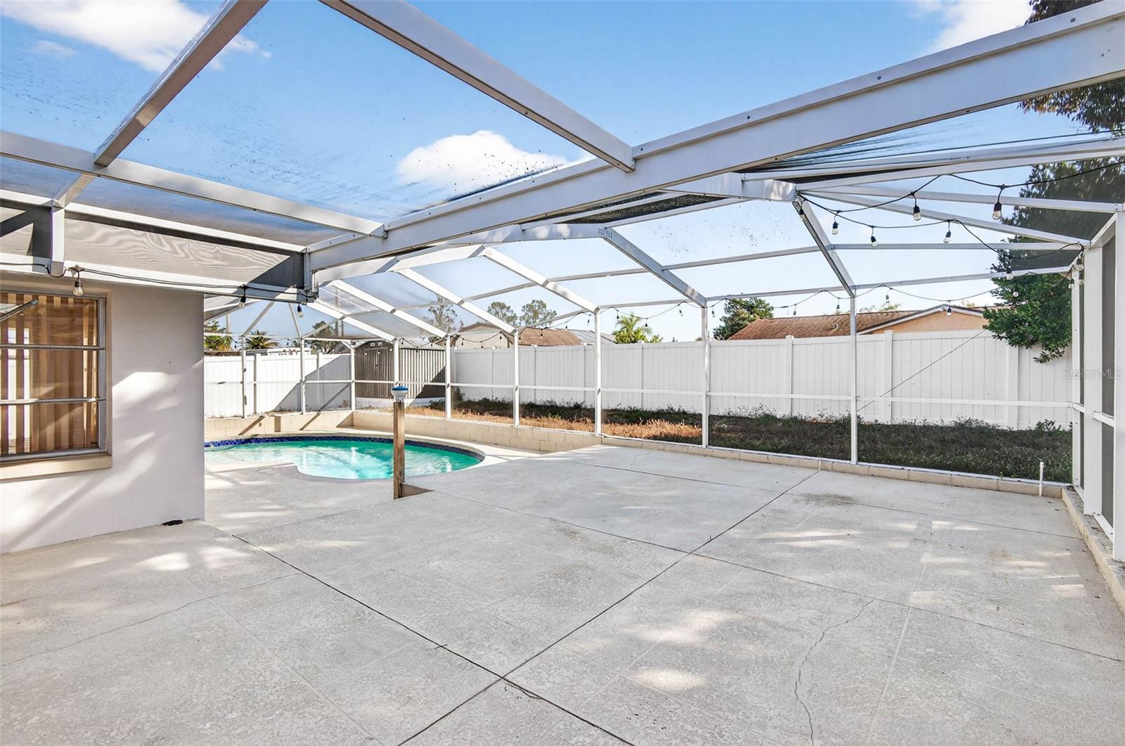 Image 29 of 38 For 8018 Valmy Lane