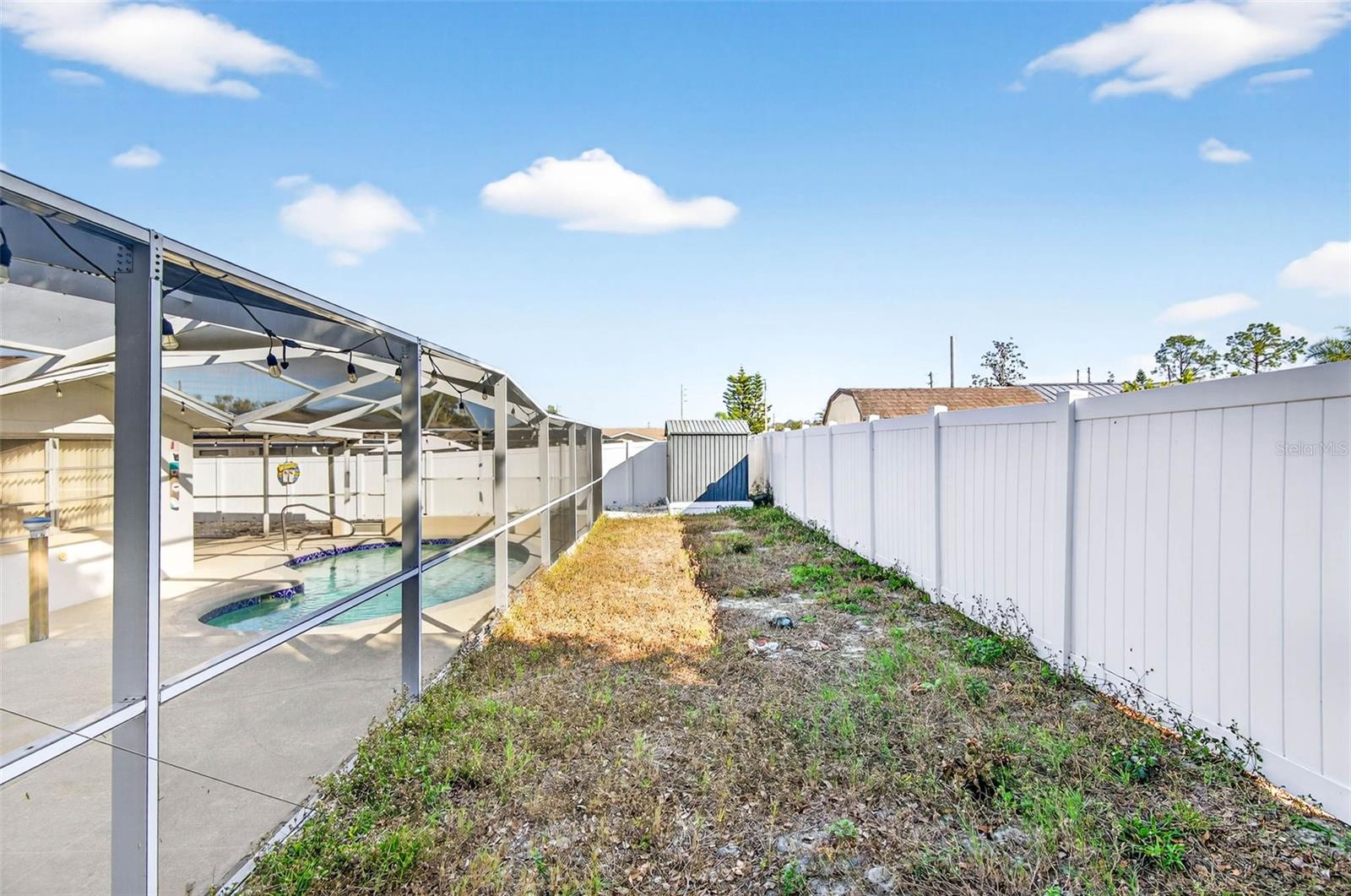 Image 30 of 38 For 8018 Valmy Lane