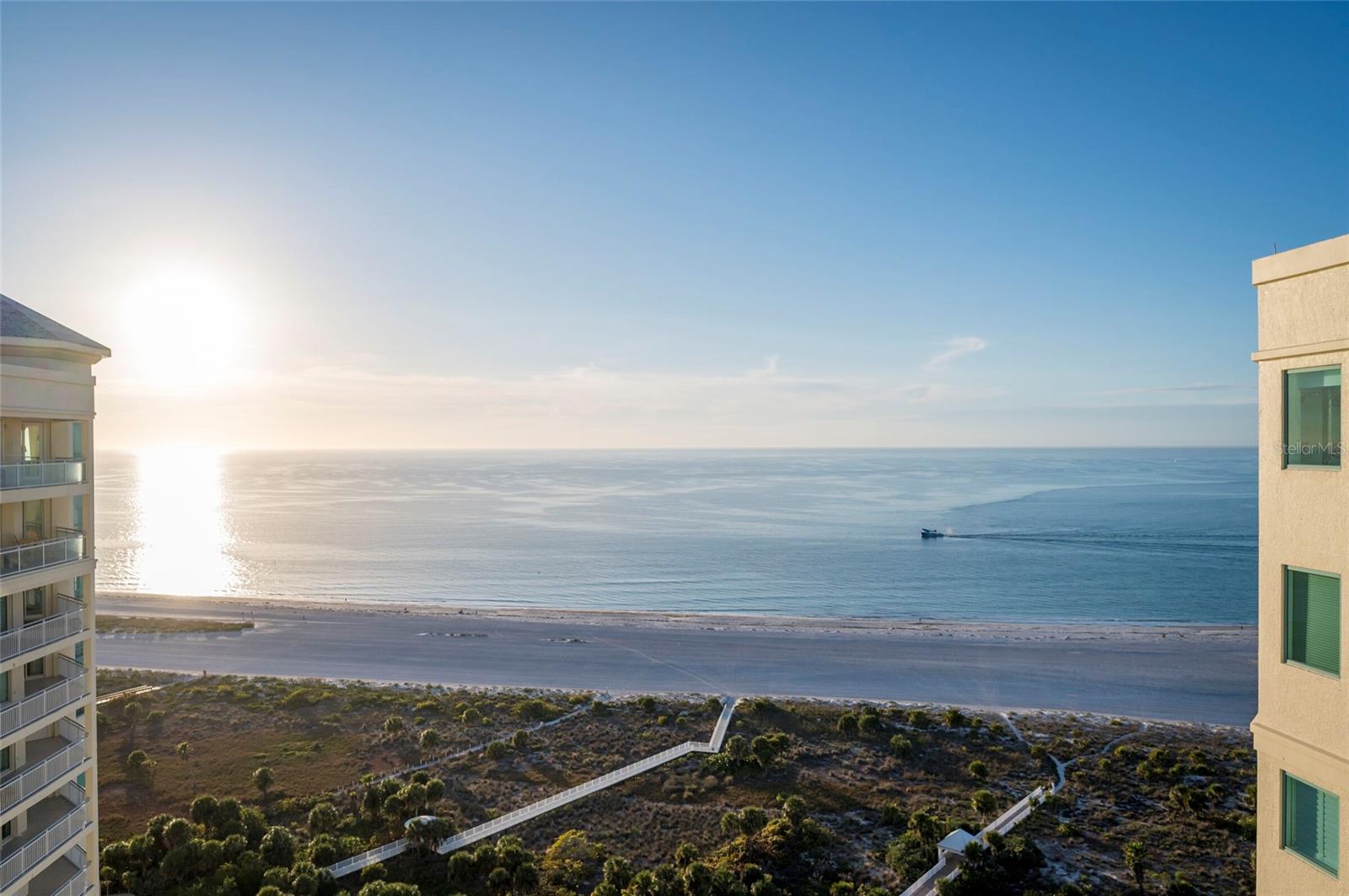 Listing photo id 9 for 1170 Gulf Boulevard 2203