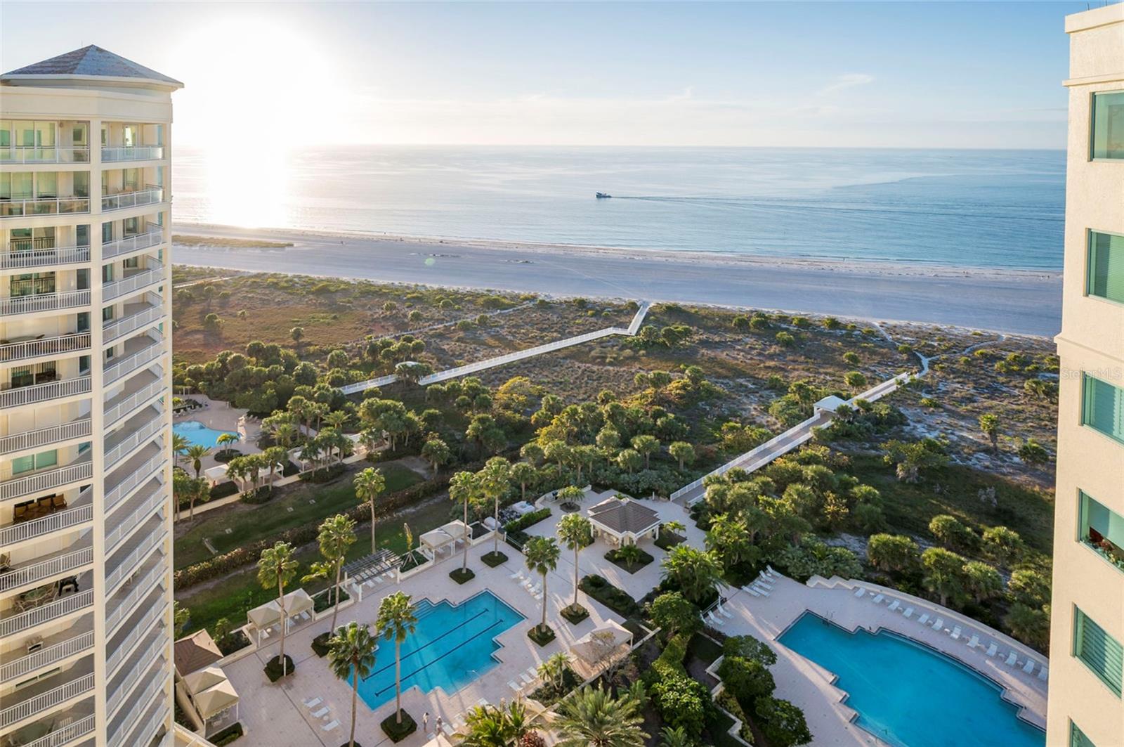 Listing photo id 10 for 1170 Gulf Boulevard 2203