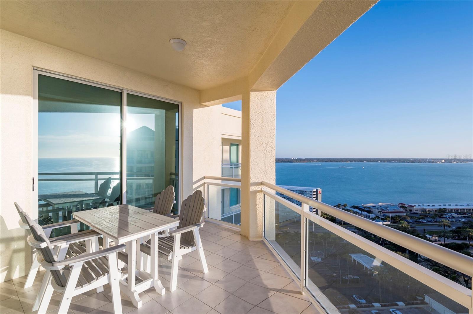 Listing photo id 12 for 1170 Gulf Boulevard 2203