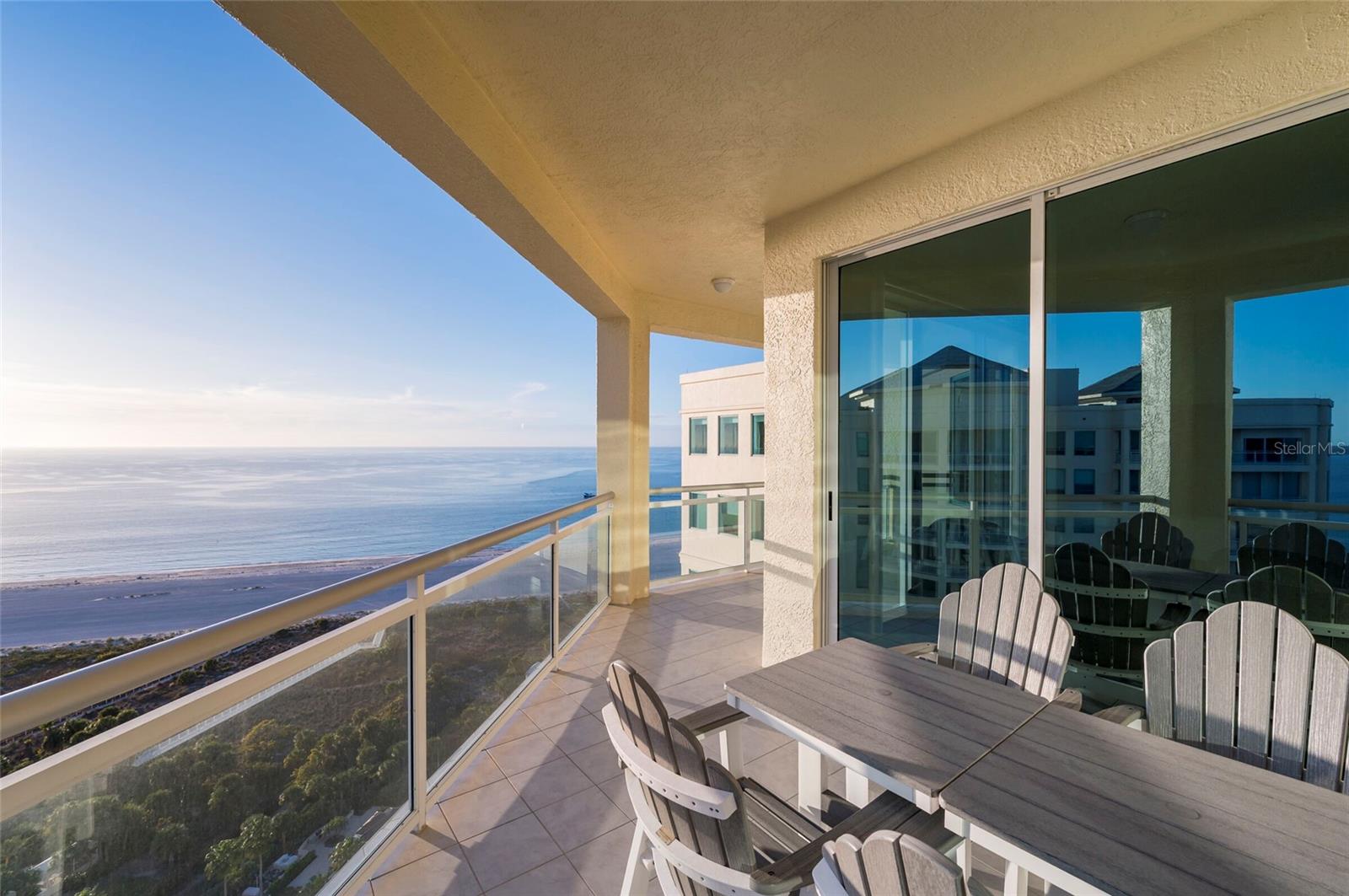 Listing photo id 6 for 1170 Gulf Boulevard 2203