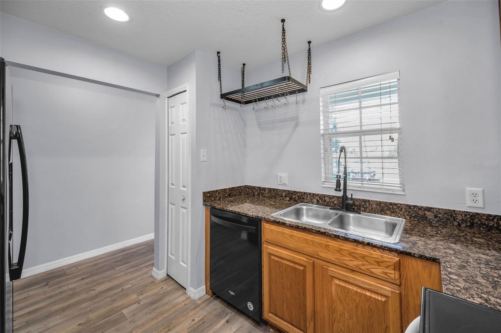 Image 14 of 45 For 9614 Charlesberg Drive