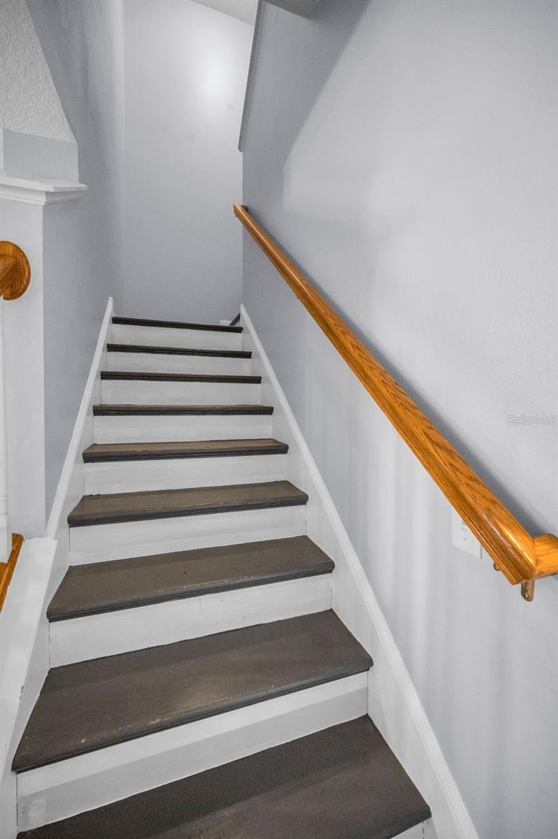 Image 17 of 45 For 9614 Charlesberg Drive