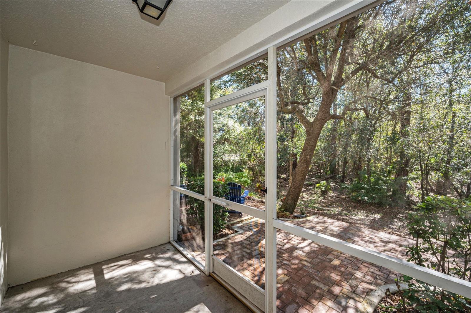 Image 26 of 45 For 9614 Charlesberg Drive