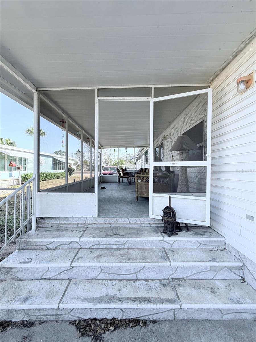 Image 36 of 37 For 15439 Brookridge Boulevard