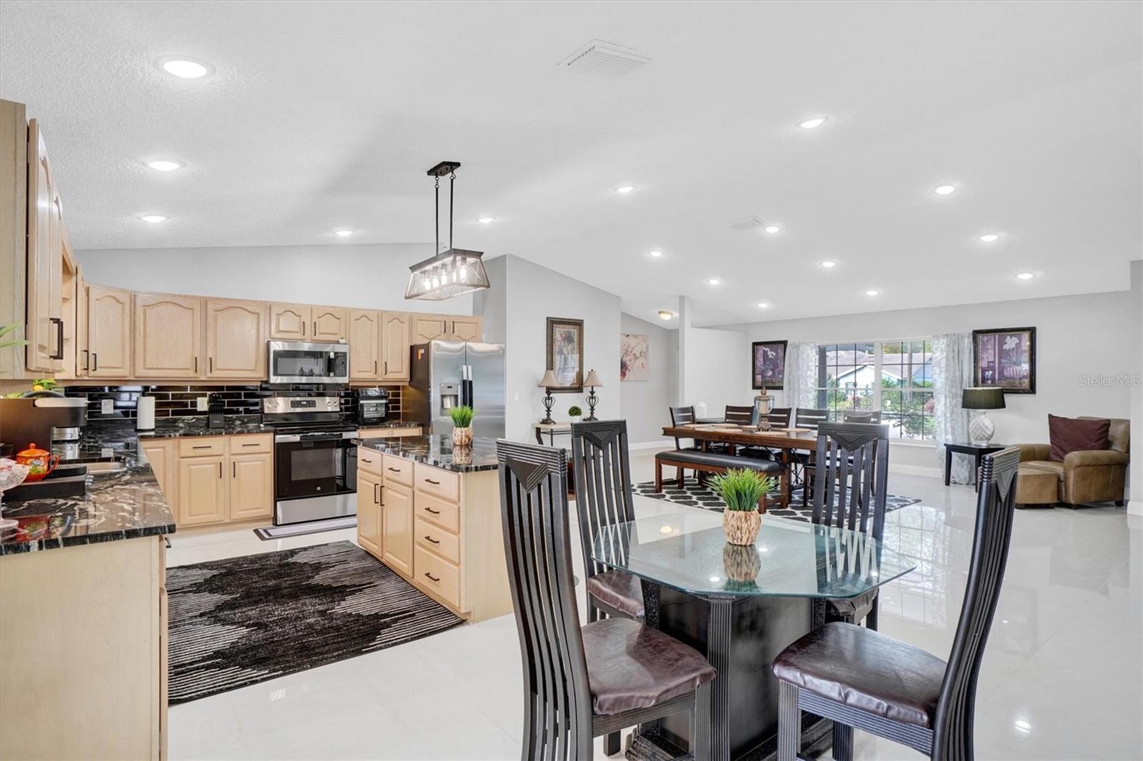 Image 12 of 48 For 216 Griffin Drive