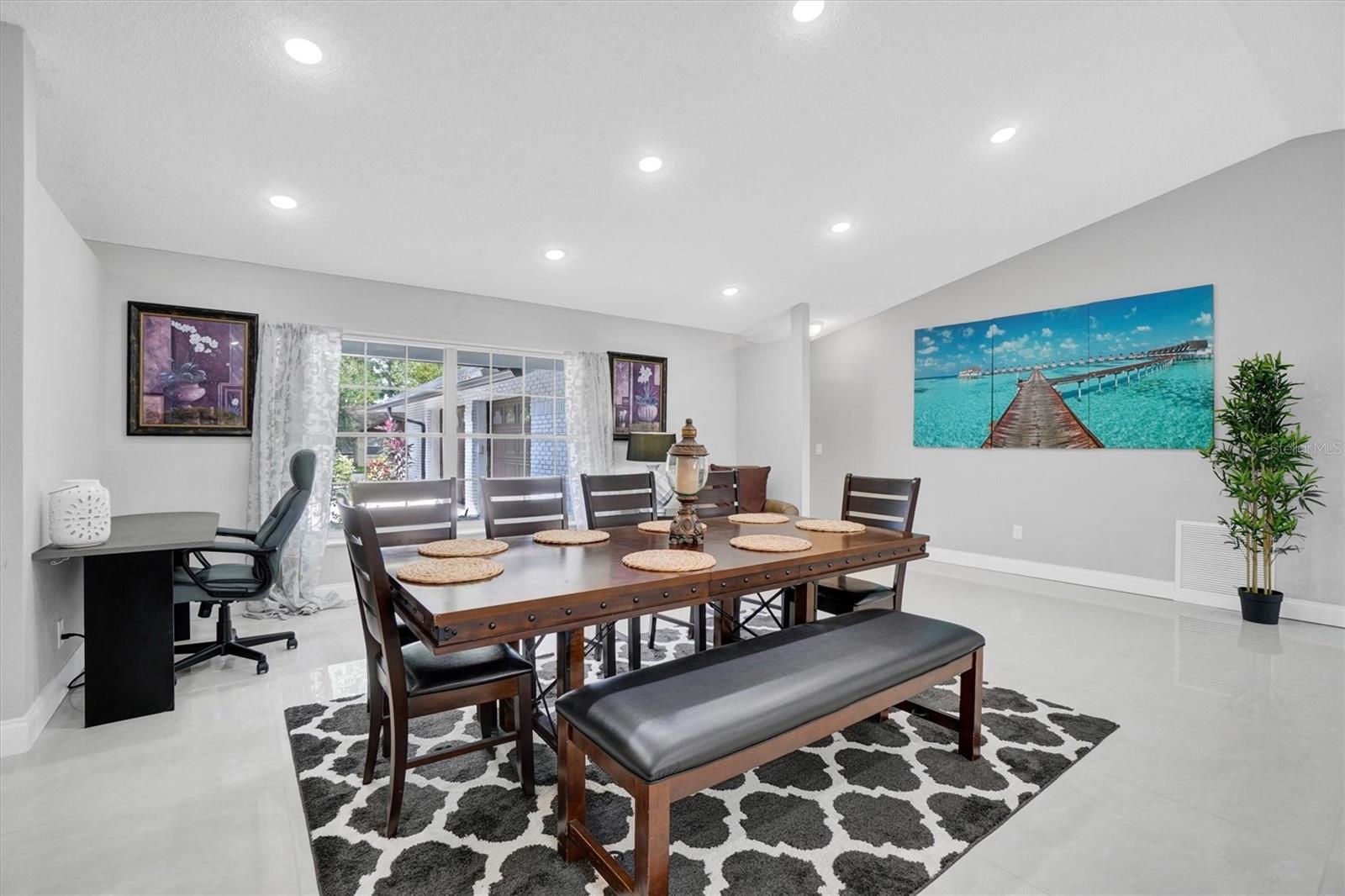 Image 7 of 48 For 216 Griffin Drive