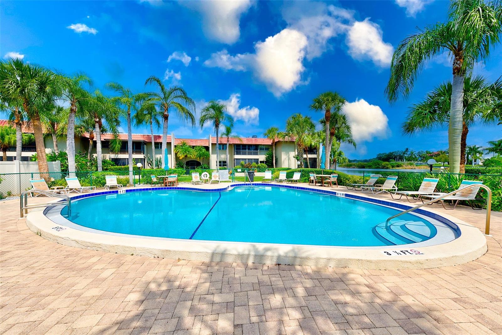 Image 18 of 20 For 1001 Bayshore Boulevard 108