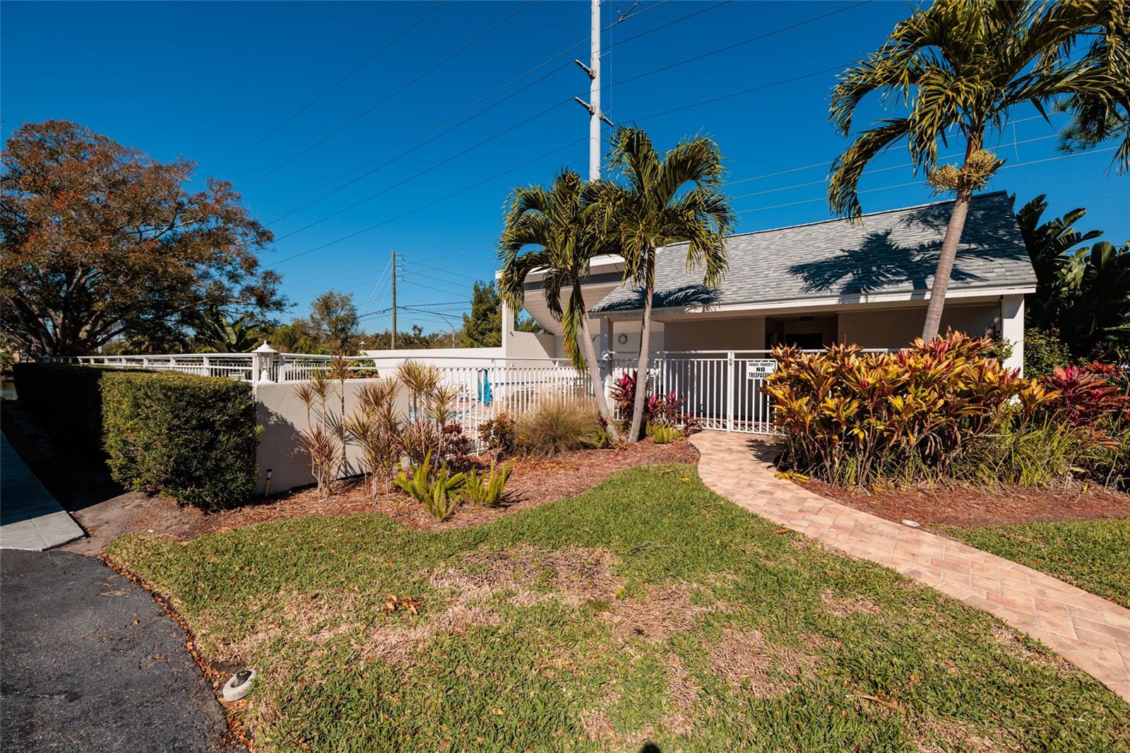 Image 16 of 45 For 9252 Westlinks Terrace