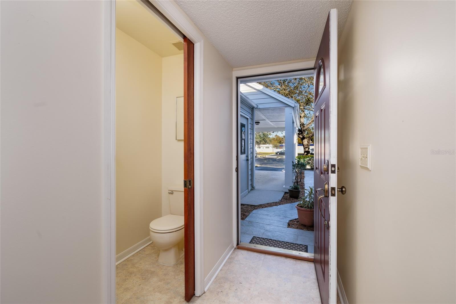 Image 38 of 45 For 9252 Westlinks Terrace