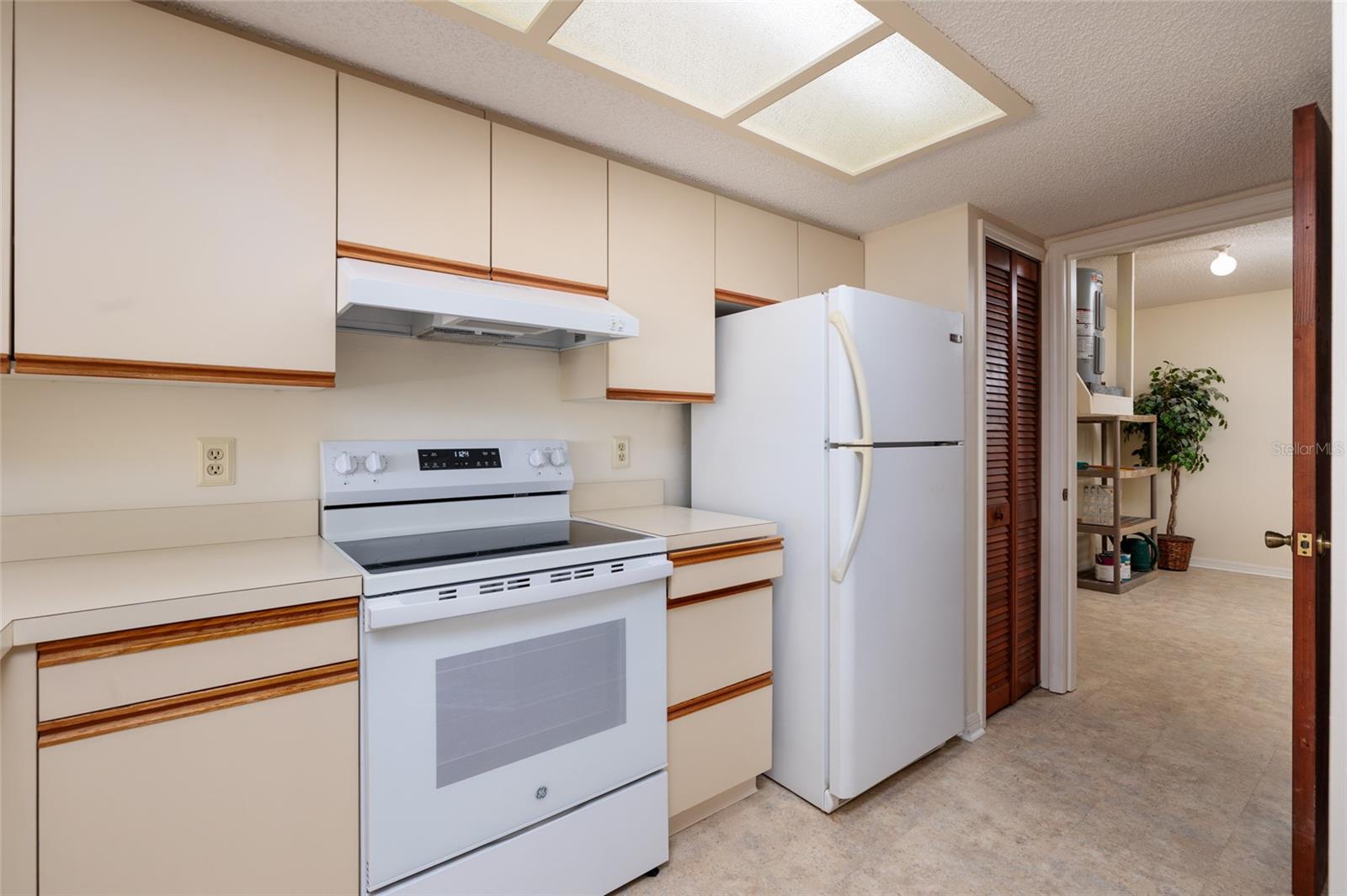 Image 41 of 45 For 9252 Westlinks Terrace