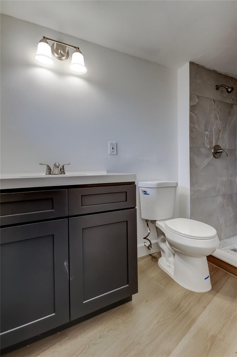 Image 15 of 20 For 1000 39th Avenue Ne