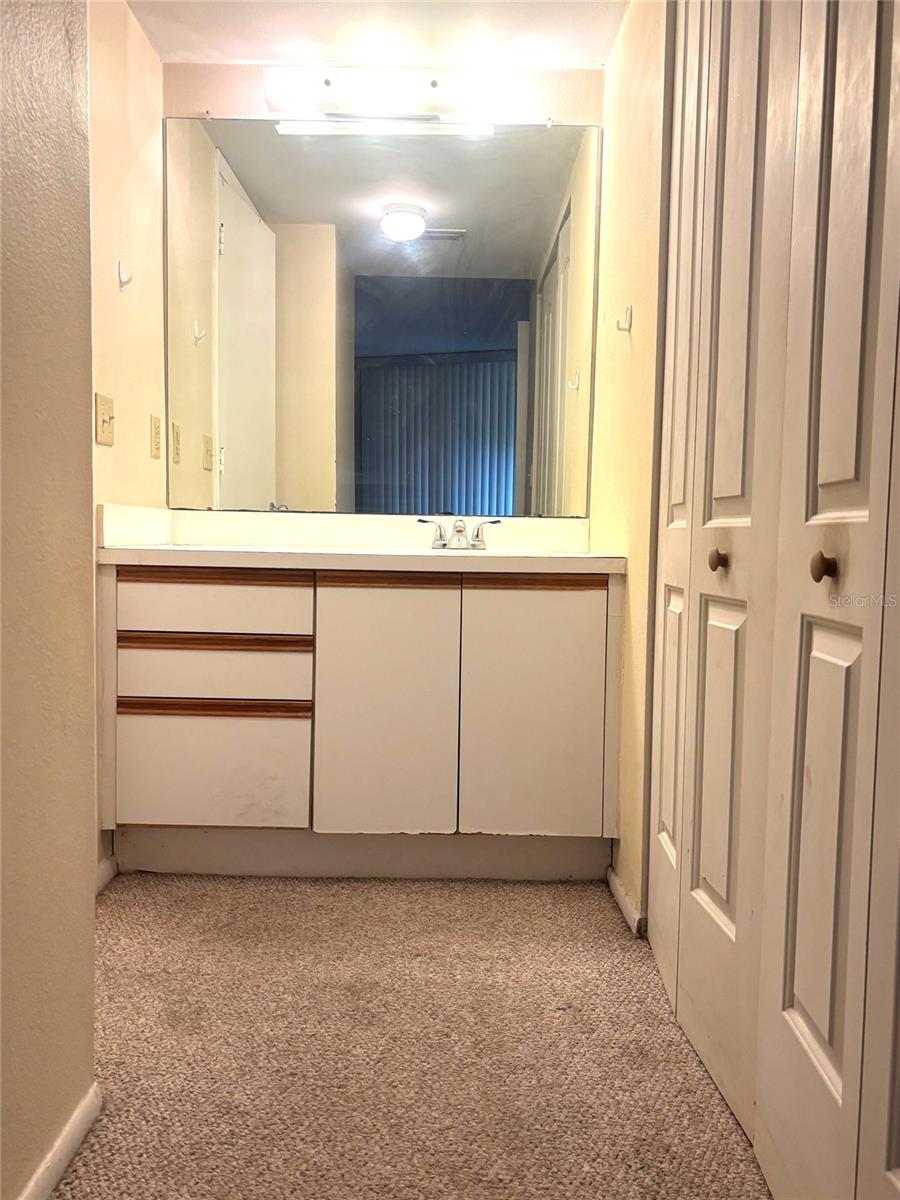 Image 15 of 19 For 800 Cove Cay Drive 1f