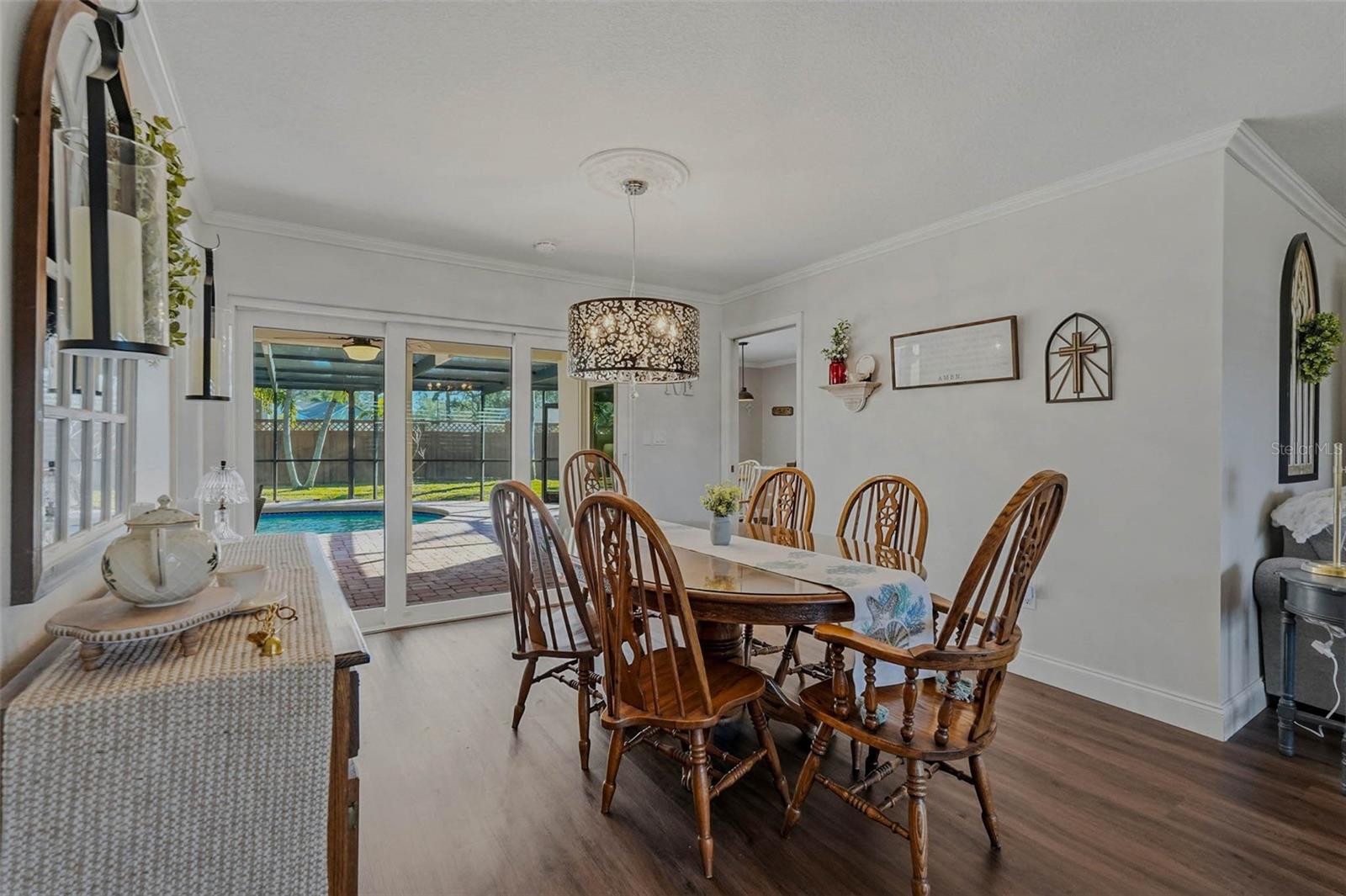 Image 10 of 44 For 10099 Linden Place Drive