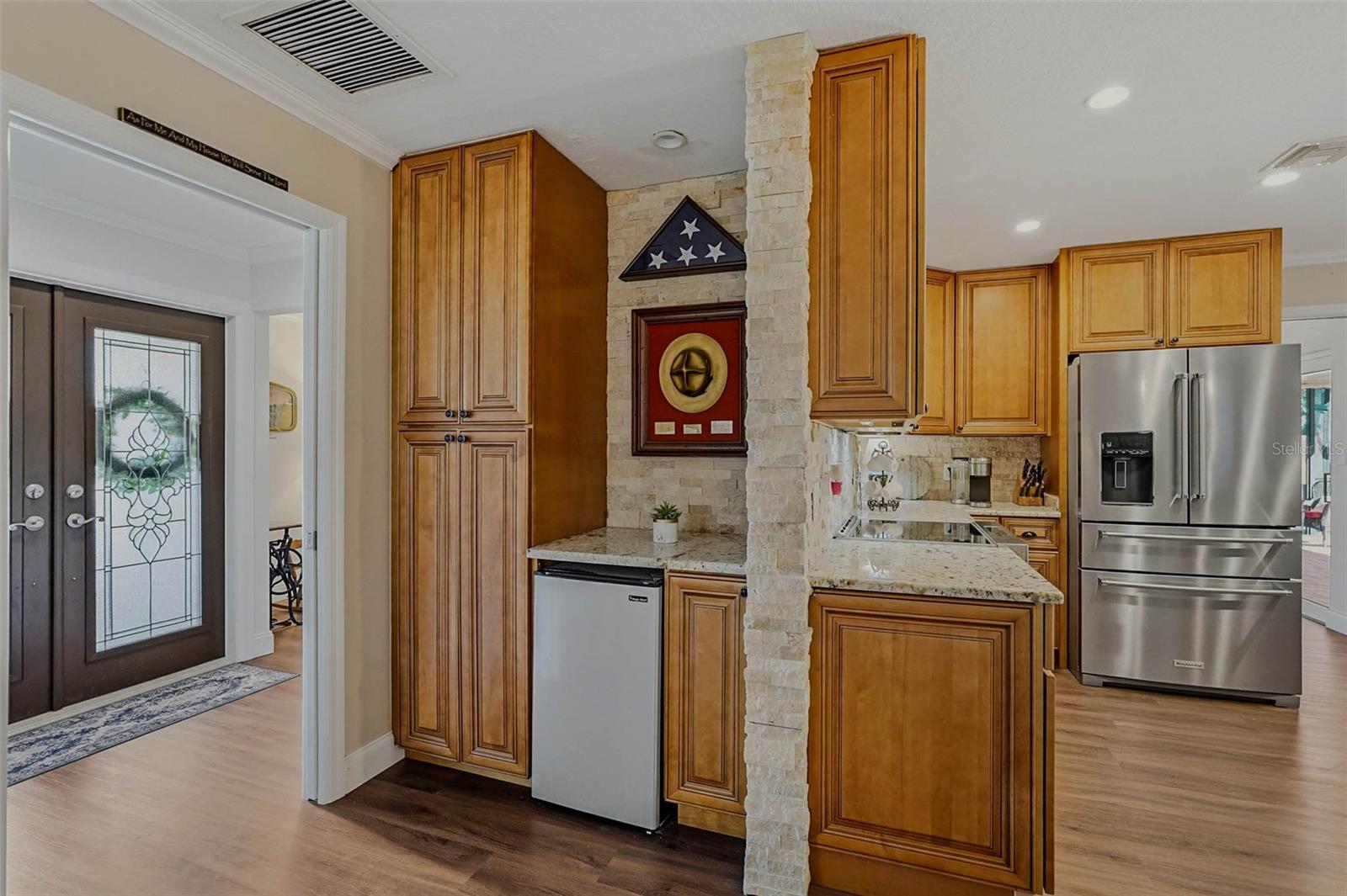 Image 13 of 44 For 10099 Linden Place Drive