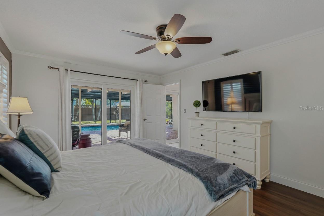 Image 25 of 44 For 10099 Linden Place Drive