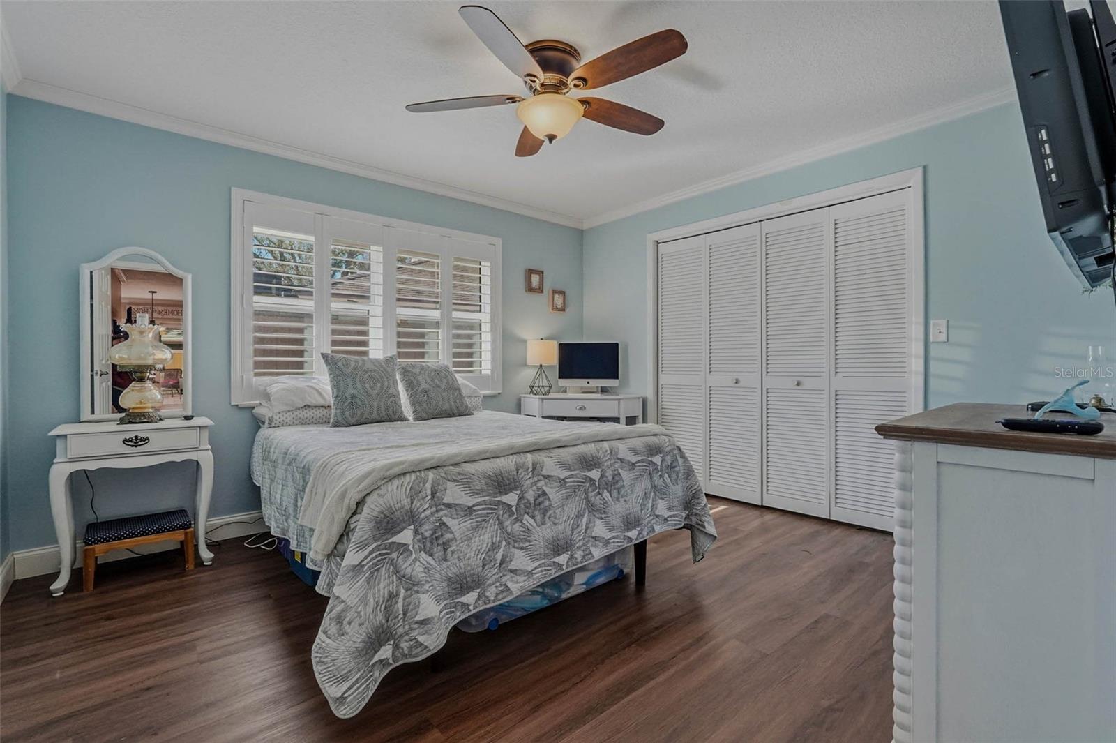 Image 31 of 44 For 10099 Linden Place Drive