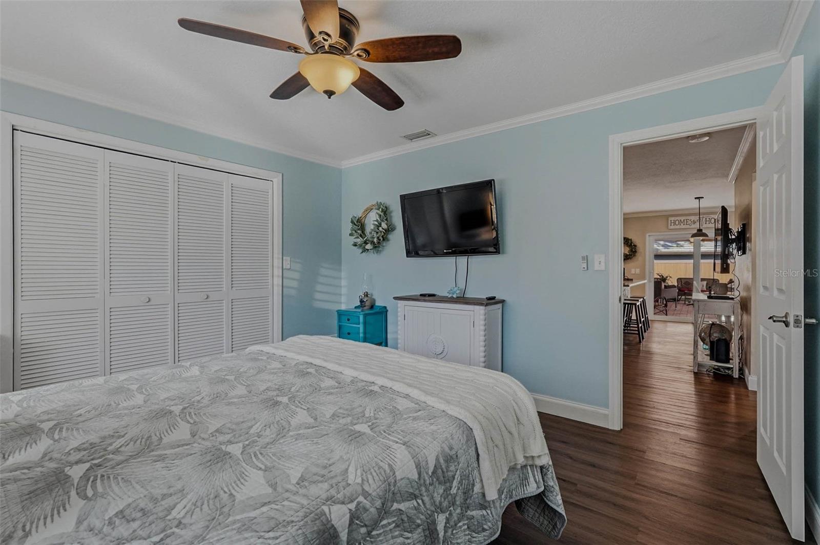 Image 32 of 44 For 10099 Linden Place Drive