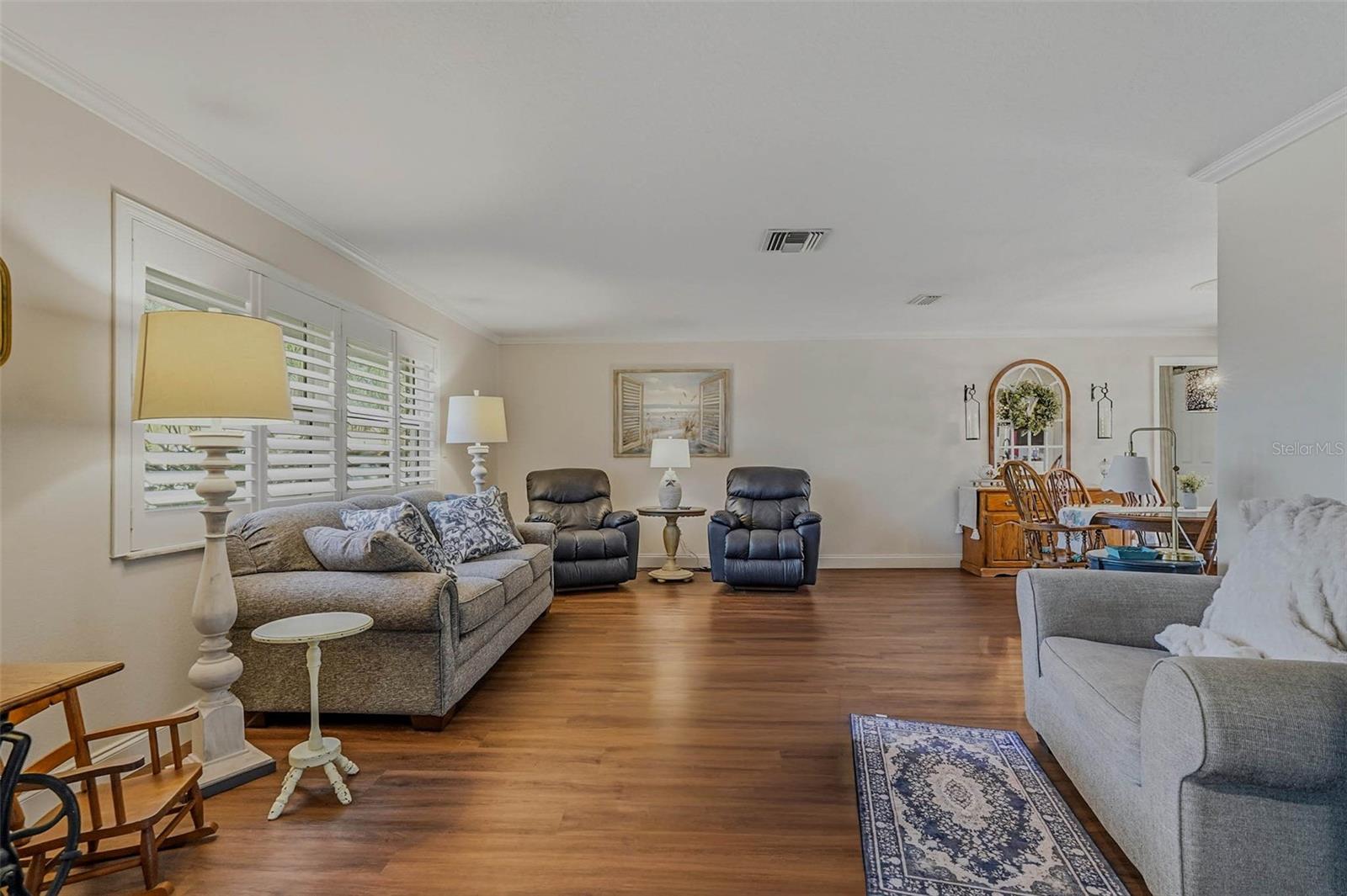 Image 8 of 44 For 10099 Linden Place Drive