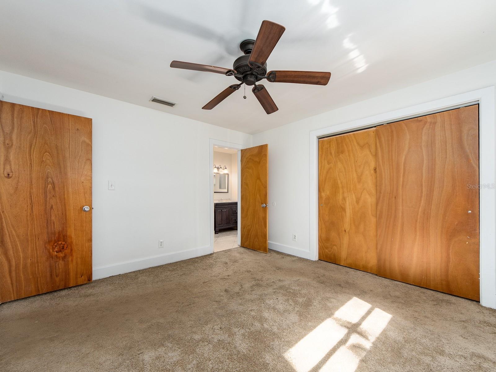 Image 10 of 19 For 2242 Indian Avenue S