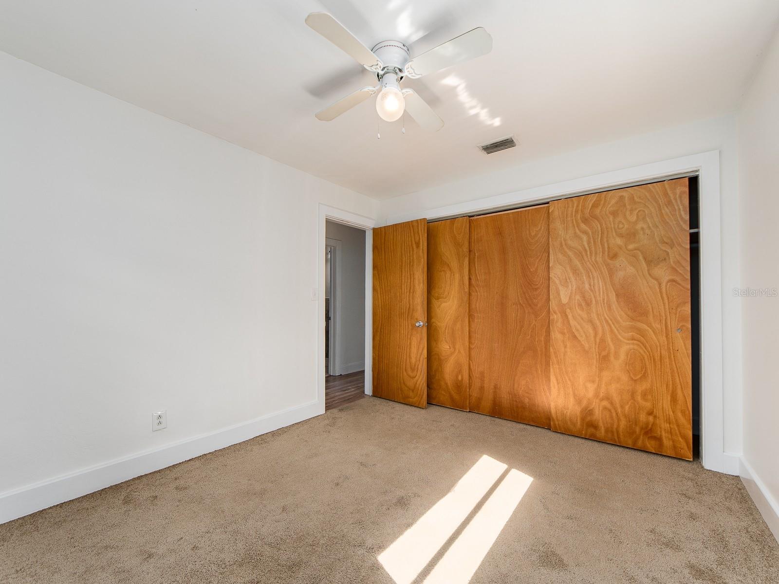 Image 17 of 19 For 2242 Indian Avenue S