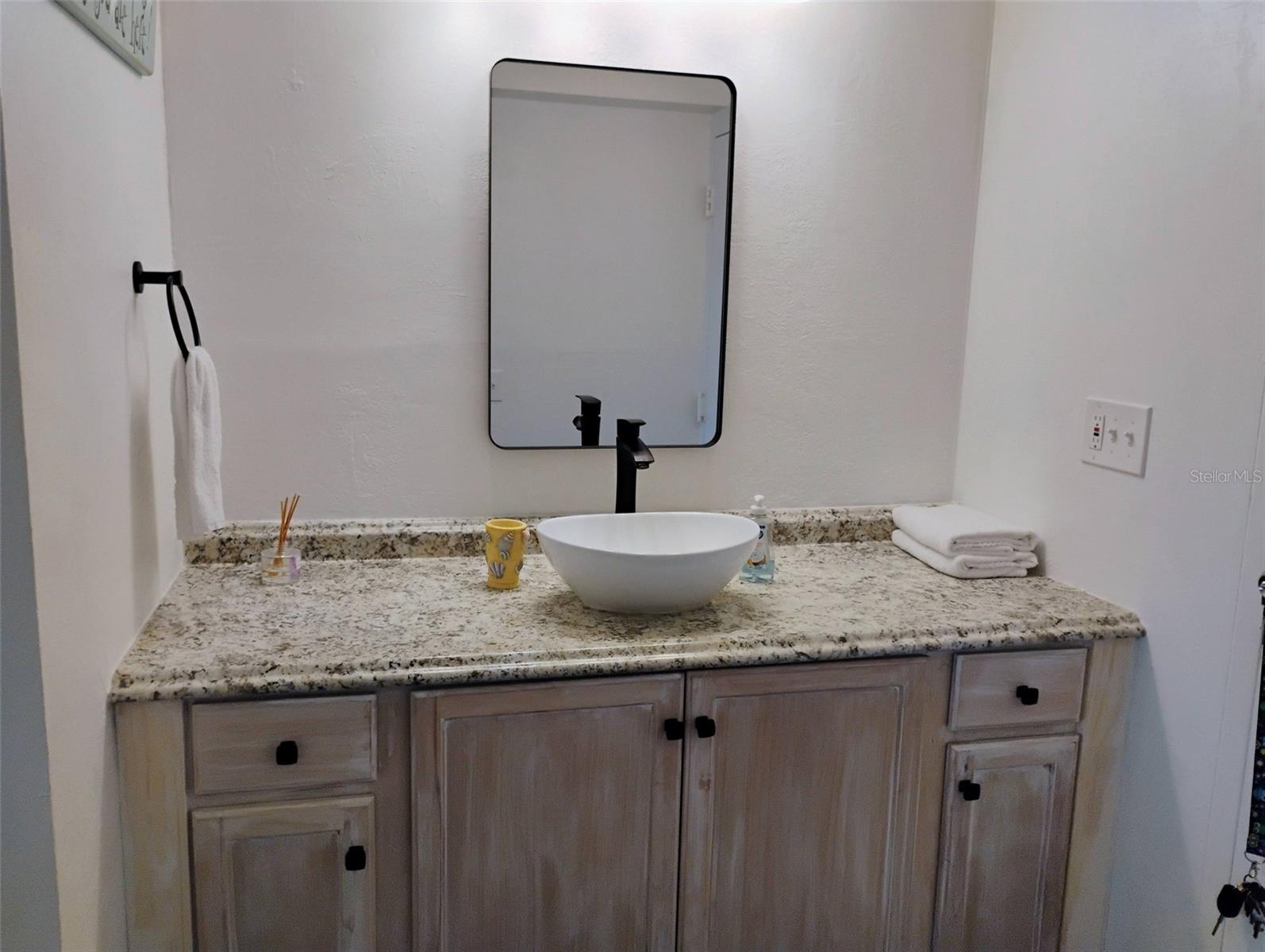 Image 12 of 22 For 2043 Atlantic Avenue 302