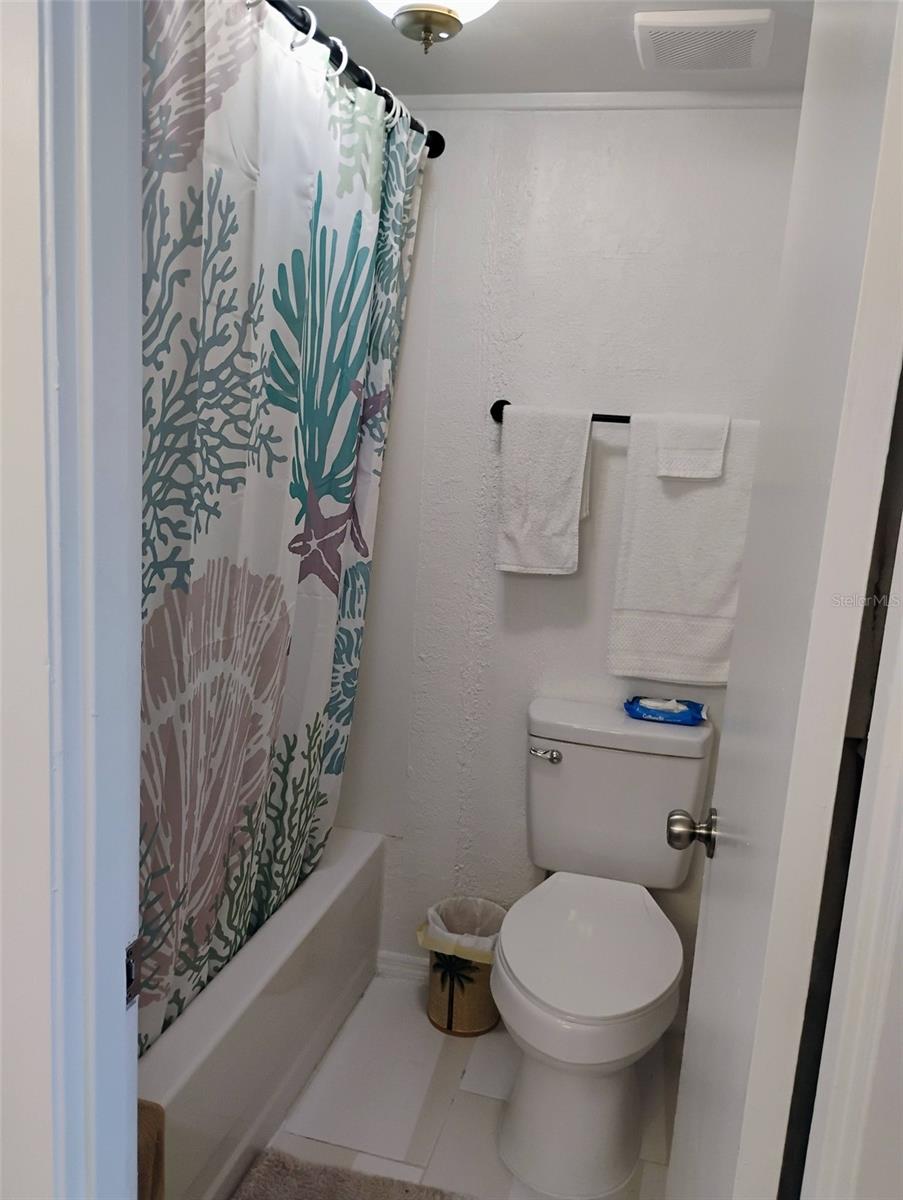 Image 13 of 22 For 2043 Atlantic Avenue 302