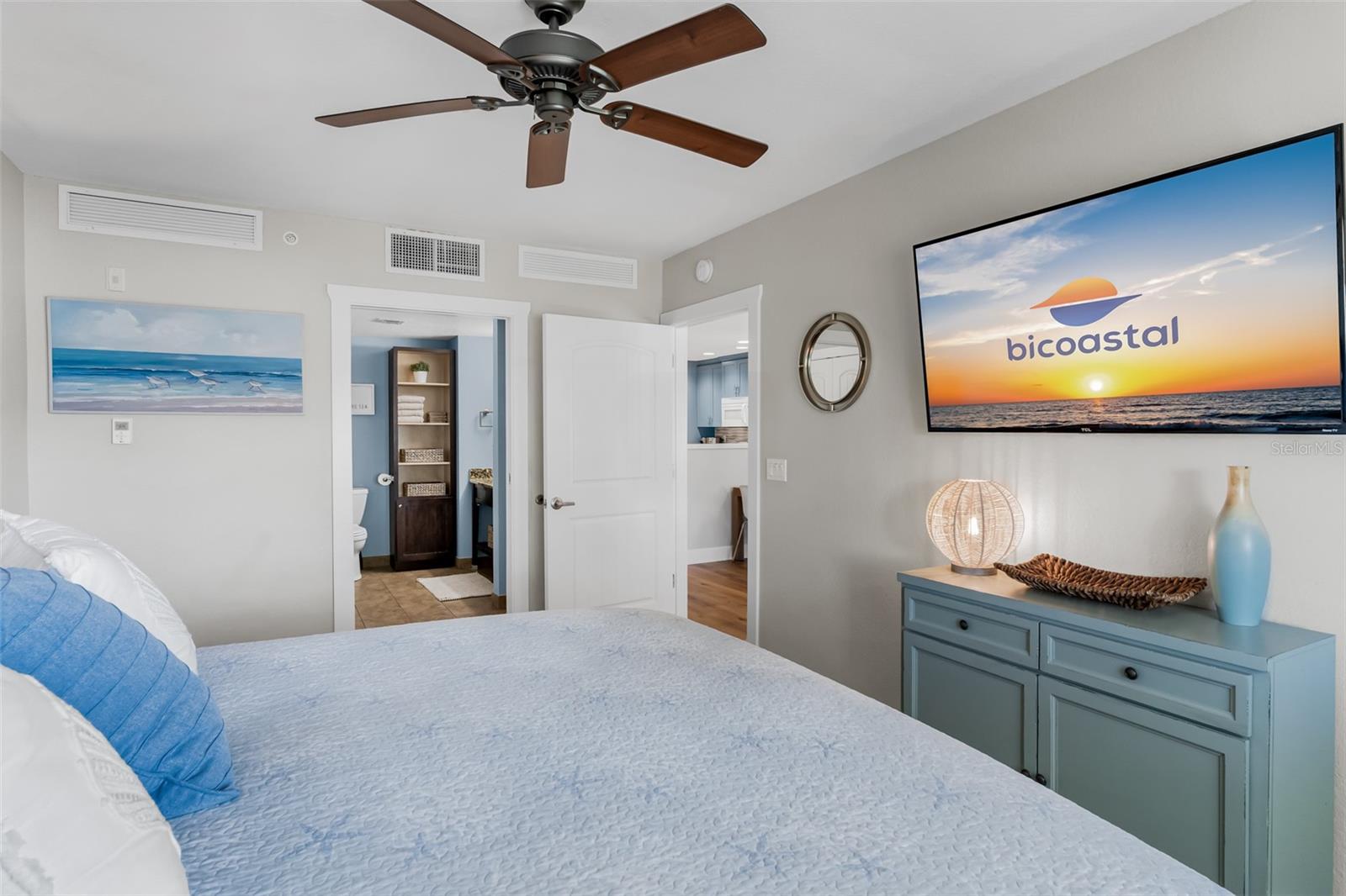 Image 19 of 51 For 399 2nd Street 215