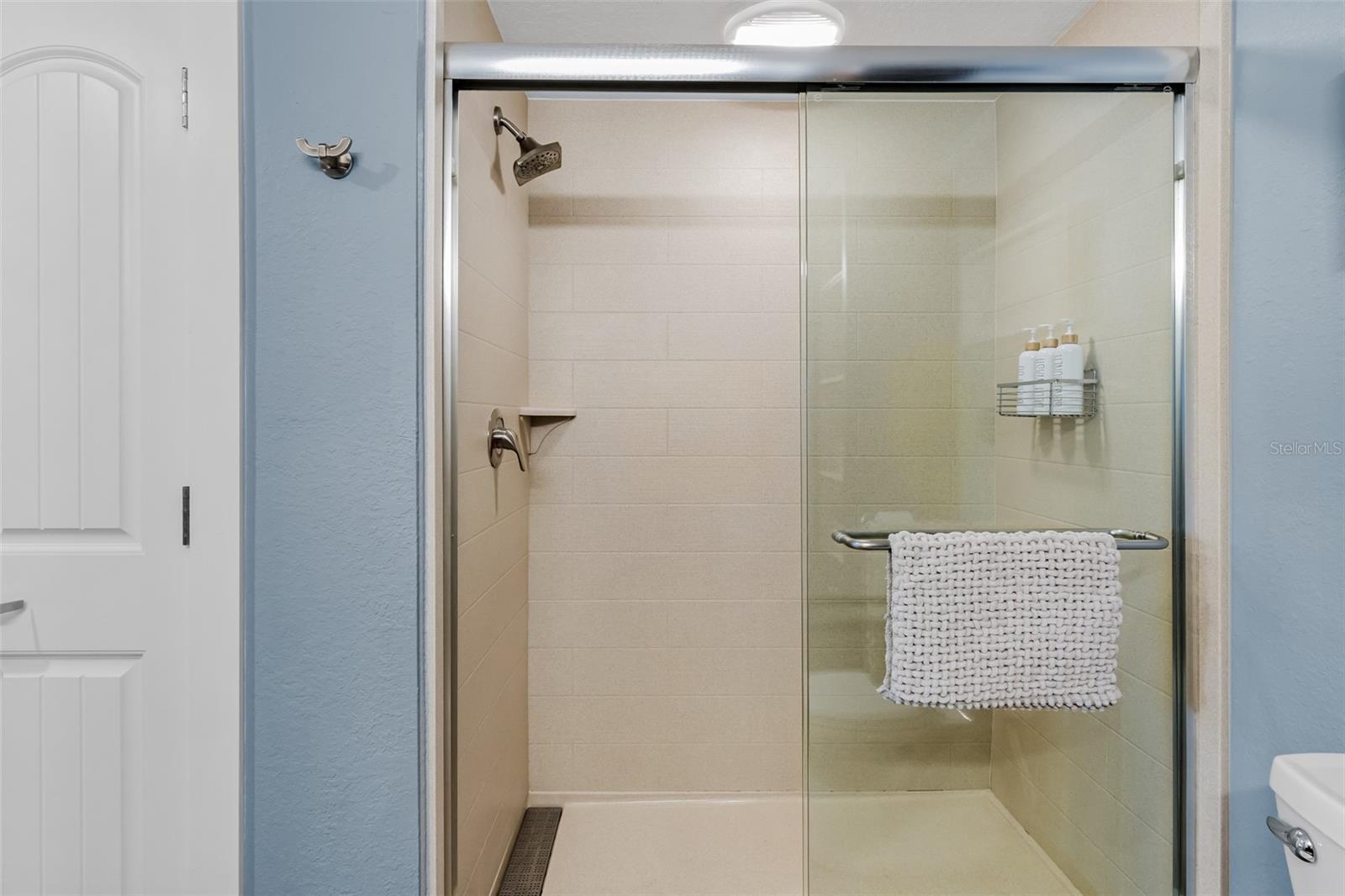 Image 21 of 51 For 399 2nd Street 215