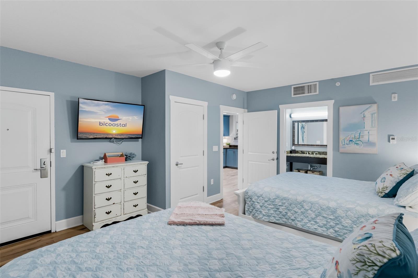 Image 26 of 51 For 399 2nd Street 215