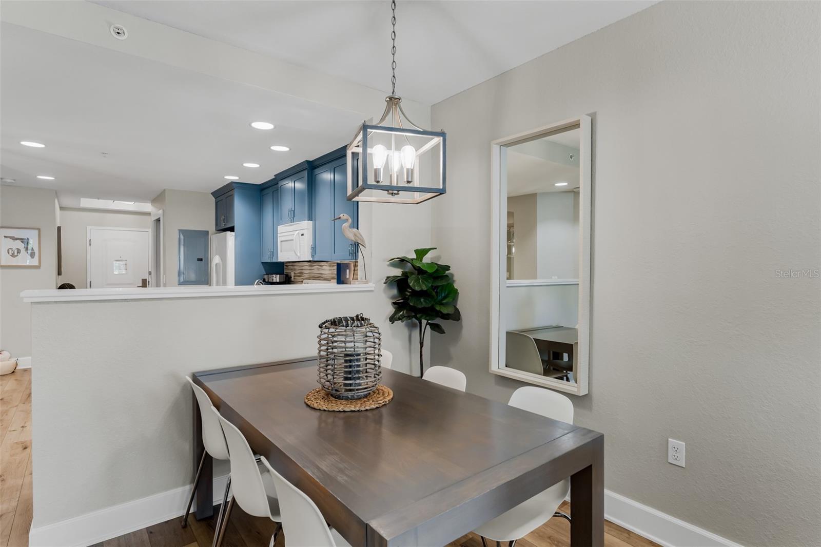 Image 8 of 51 For 399 2nd Street 215